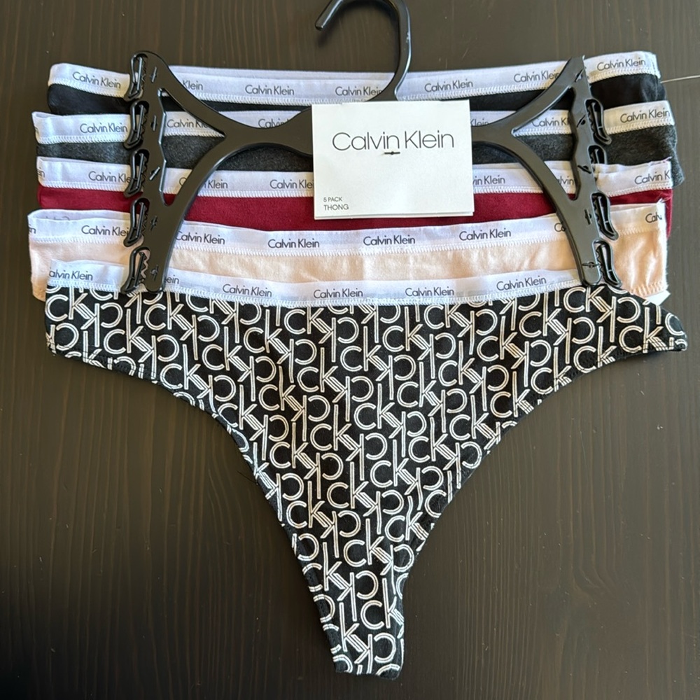 Calvin Klein Thong 5 Pack New with Tags